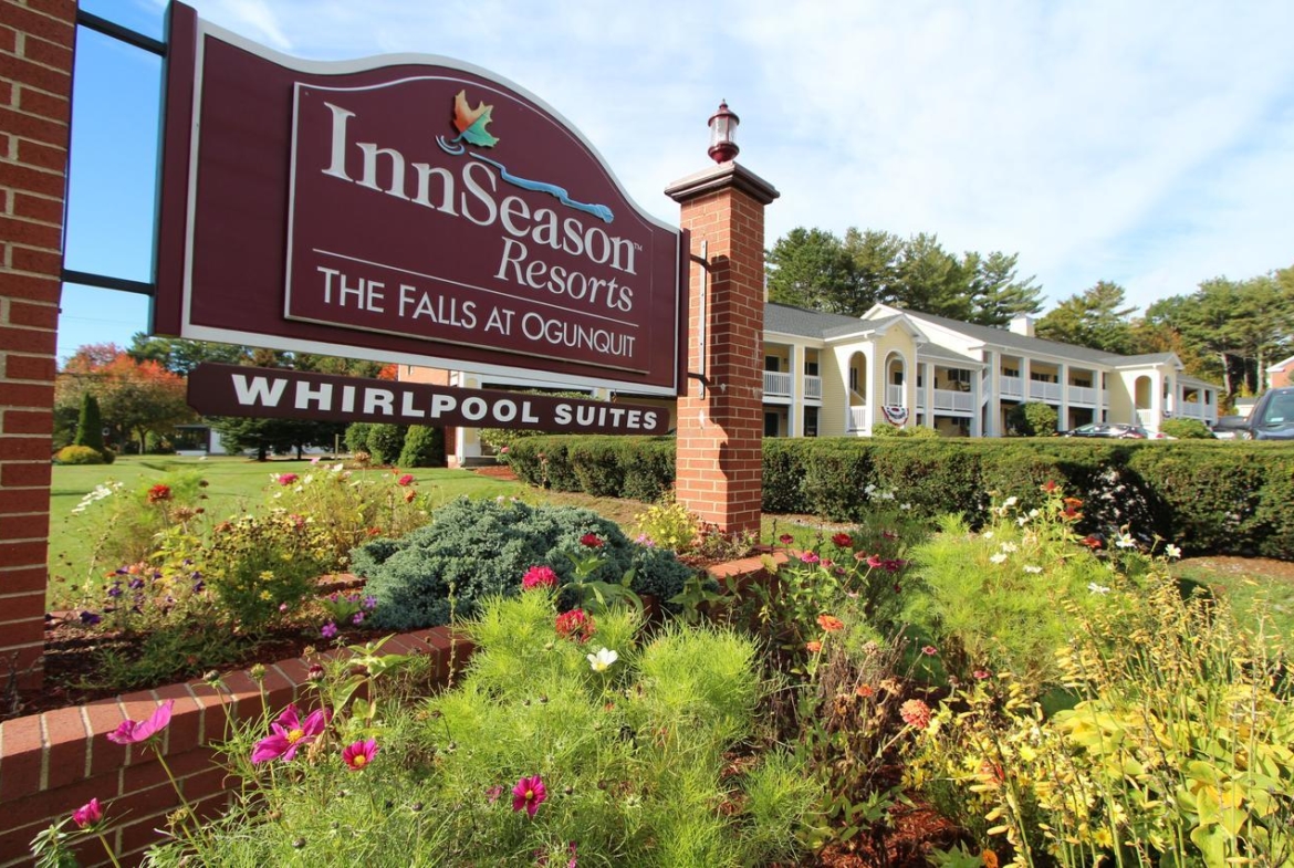 Innseason Resorts – The Falls At Ogunquit Sign