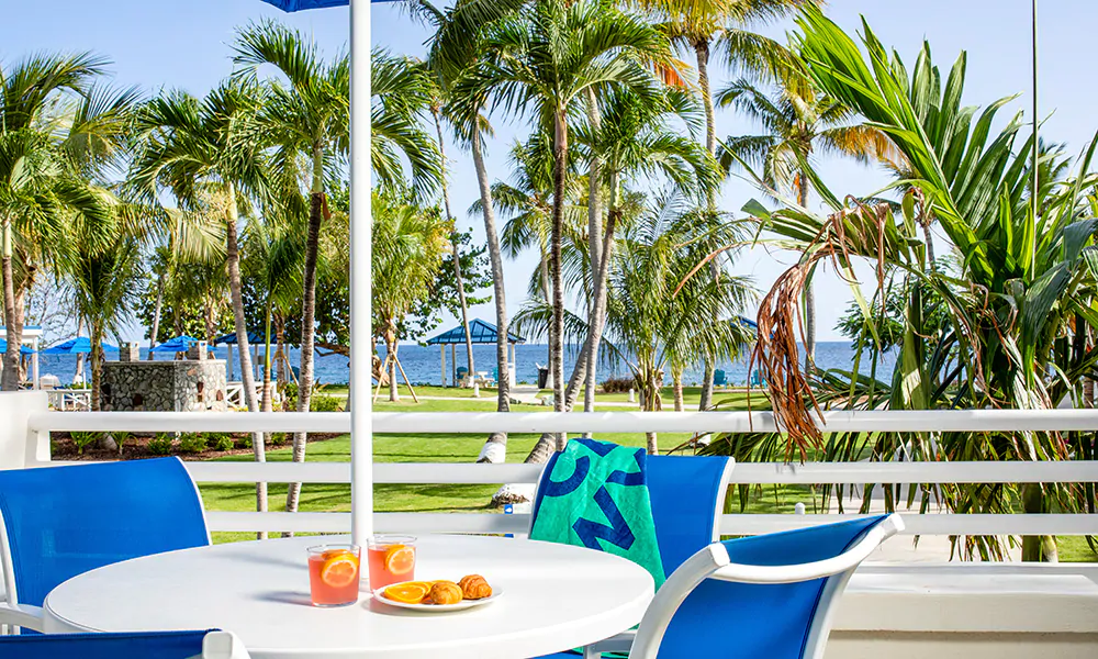 Limetree Beach Resort by Club Wyndham Outdoor Eating