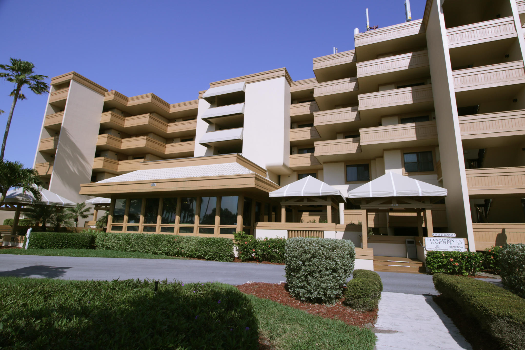 Plantation Beach Club at Indian River Exterior