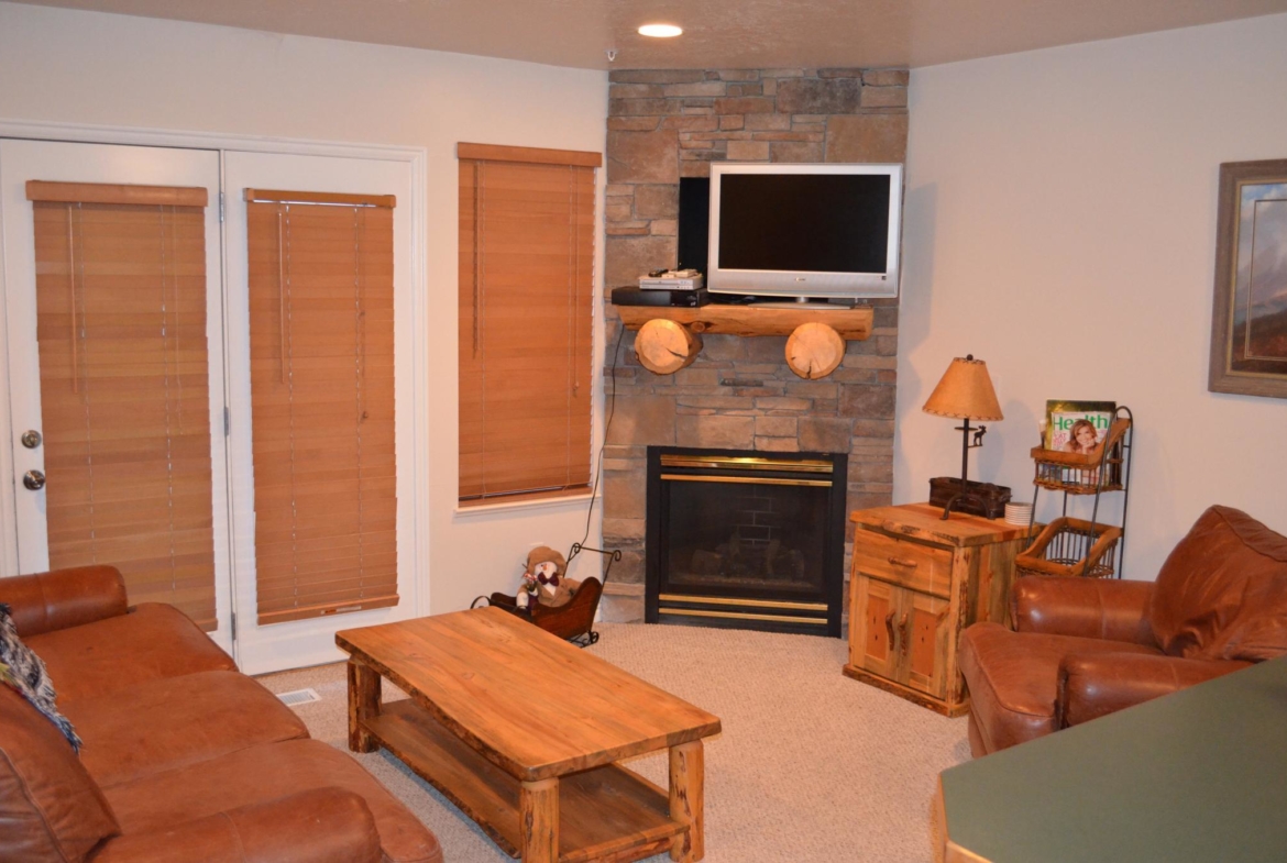 Powder Ridge Village Living Area