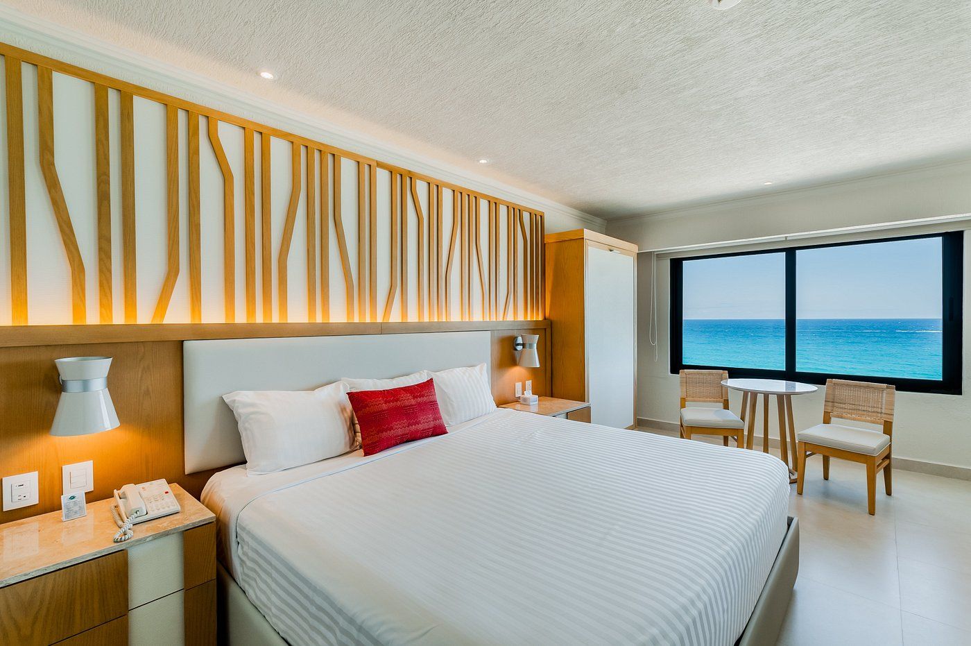 Royal Solaris Cancun Bed