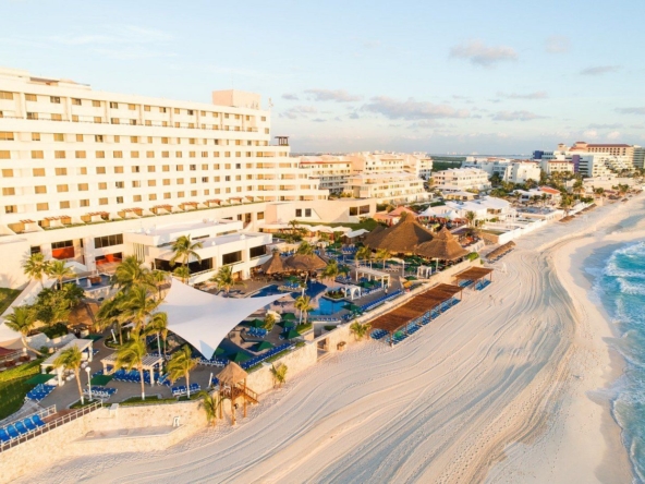 Royal Solaris Cancun Exterior