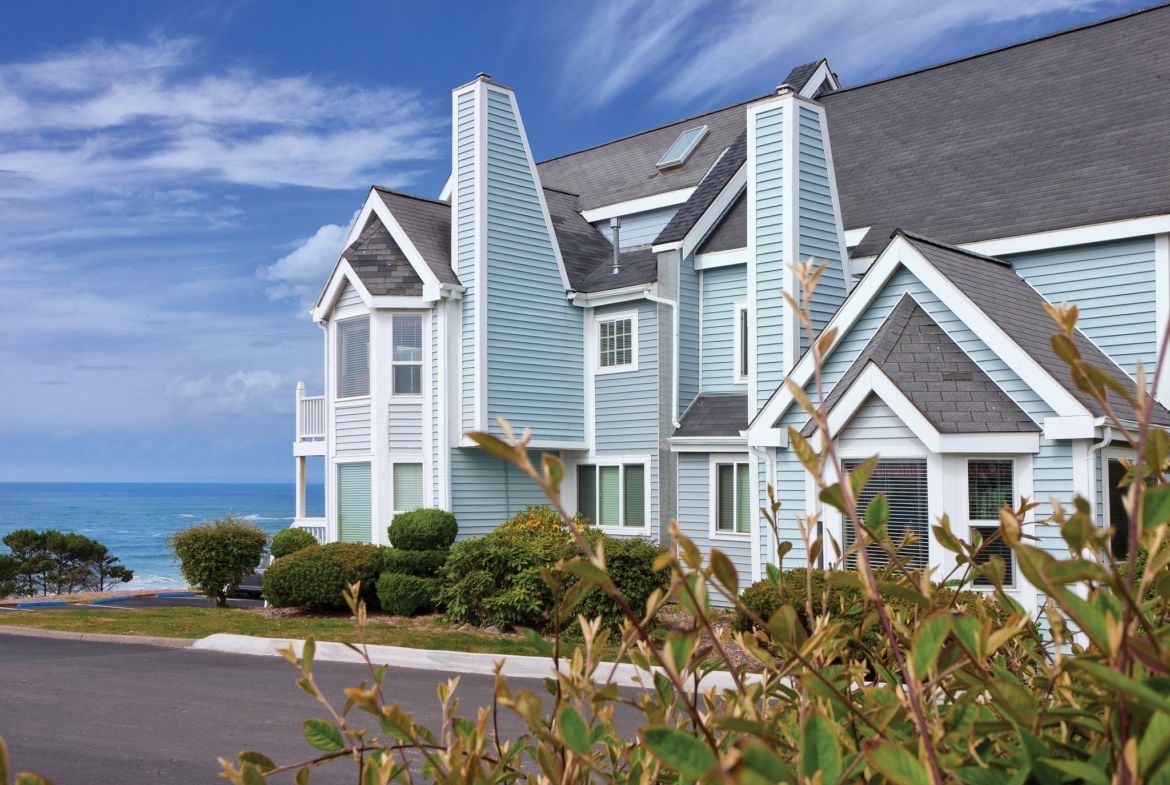 Schooner Landing Exterior