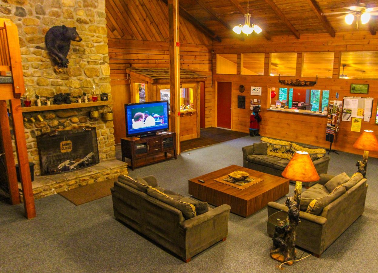 Smoketree Lodge Lobby