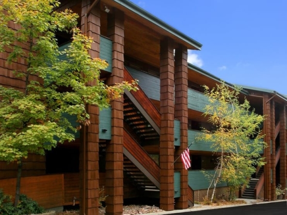 Snow Lake Lodge Exterior