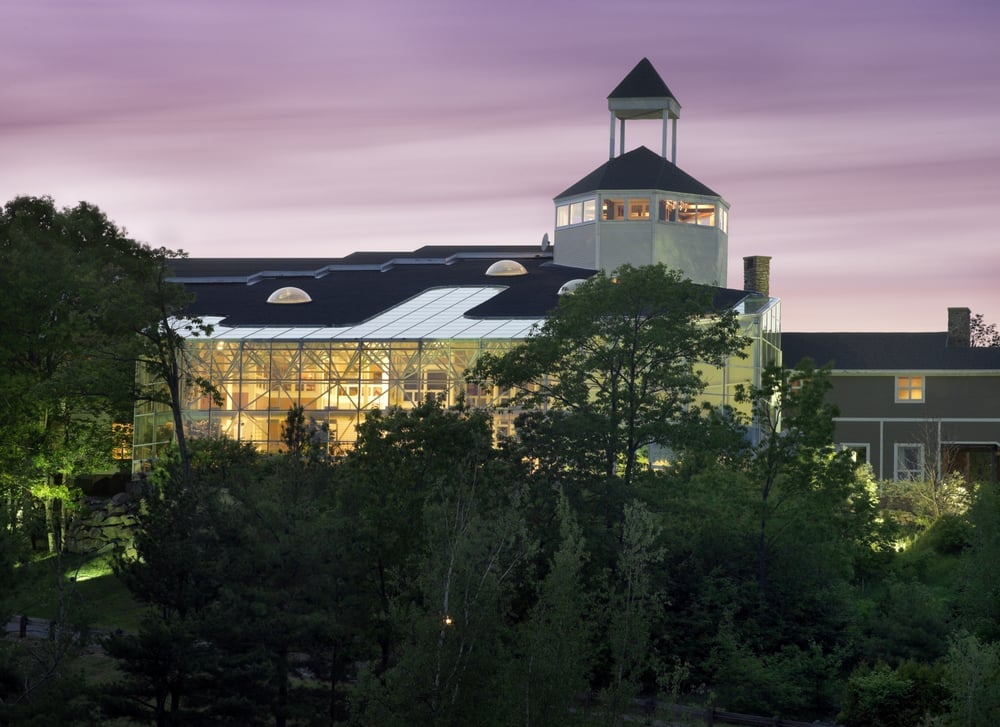 Steele Hill Resort Exterior at Night