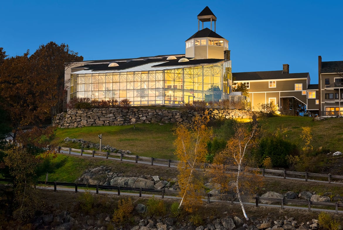 Steele Hill Resort Exterior