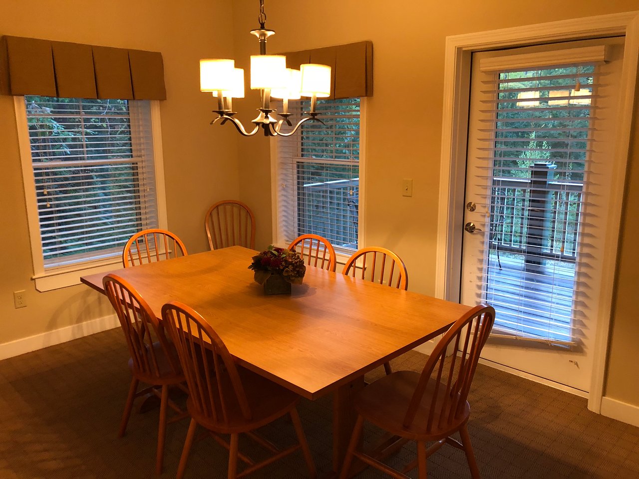 Attitash Mountain Village dining area