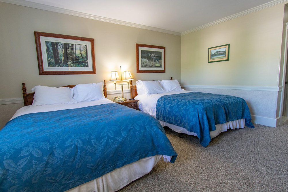 Eastern Slope Inn bedroom