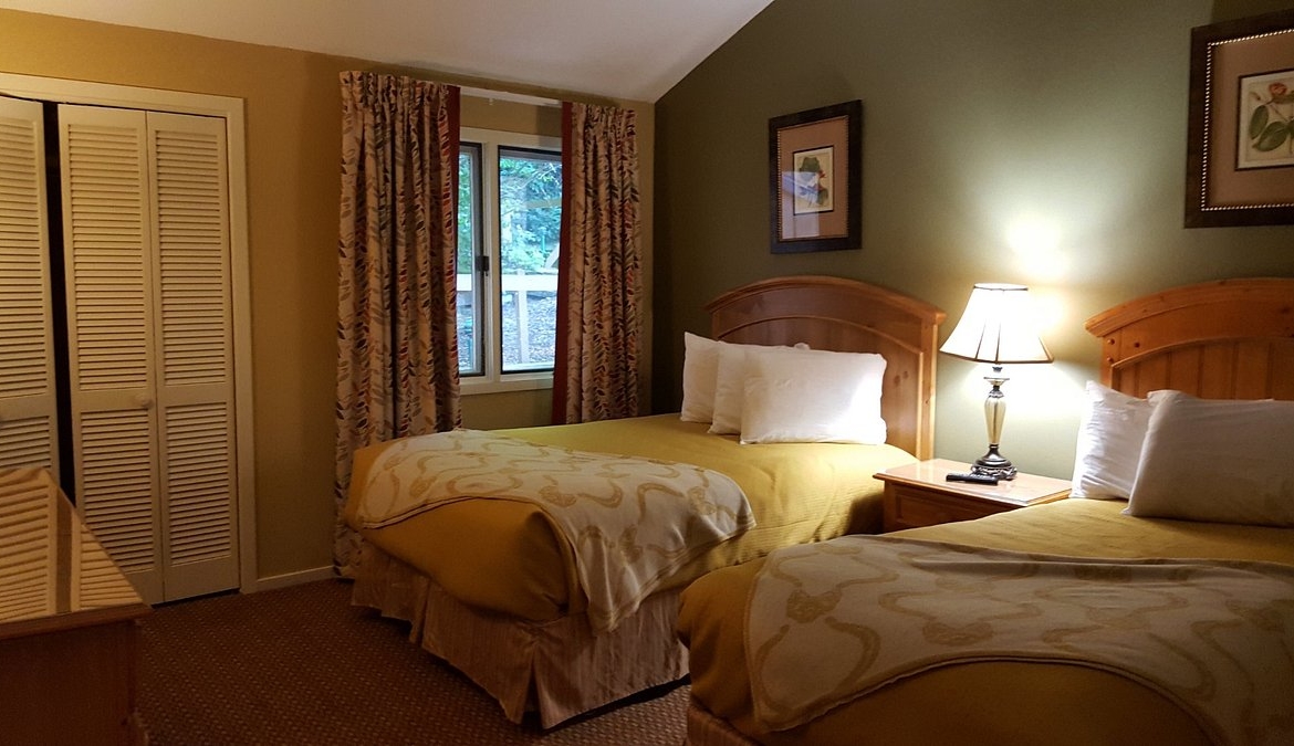 Foxhunt At Sapphire Valley bedroom