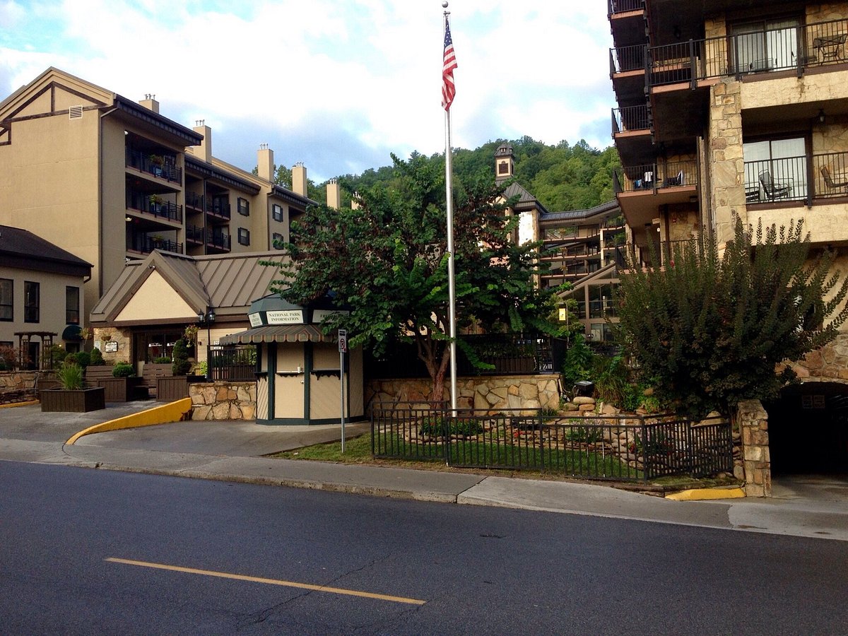 Gatlinburg Town Square