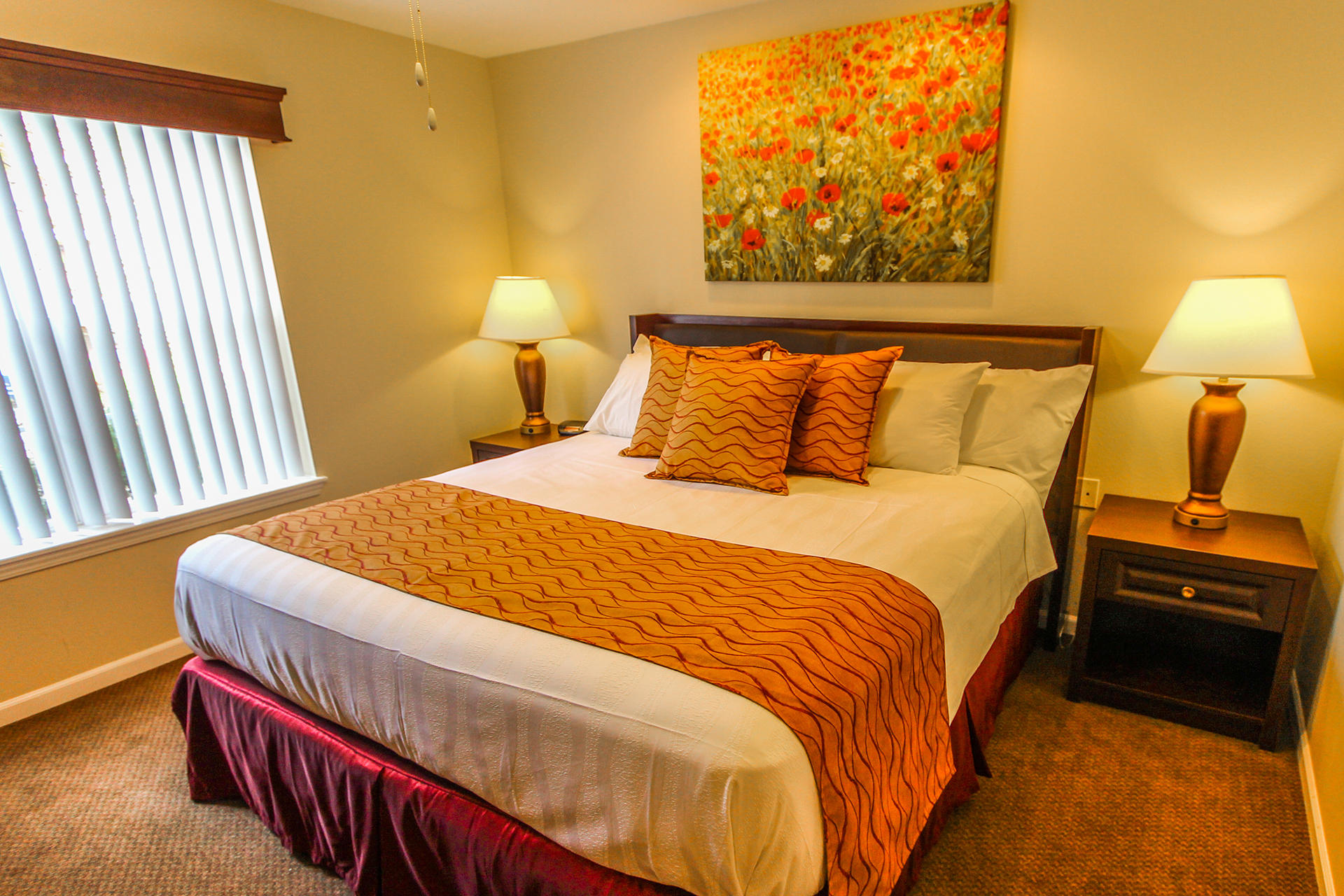Grand Crowne Resort bedroom