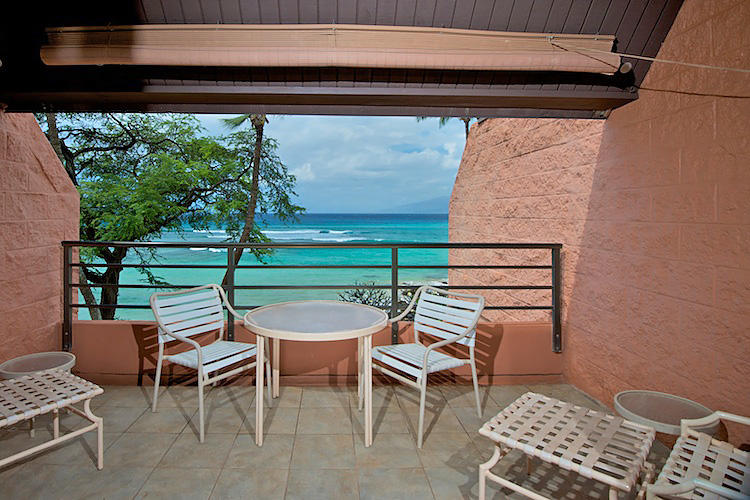 Kuleana Club balcony view