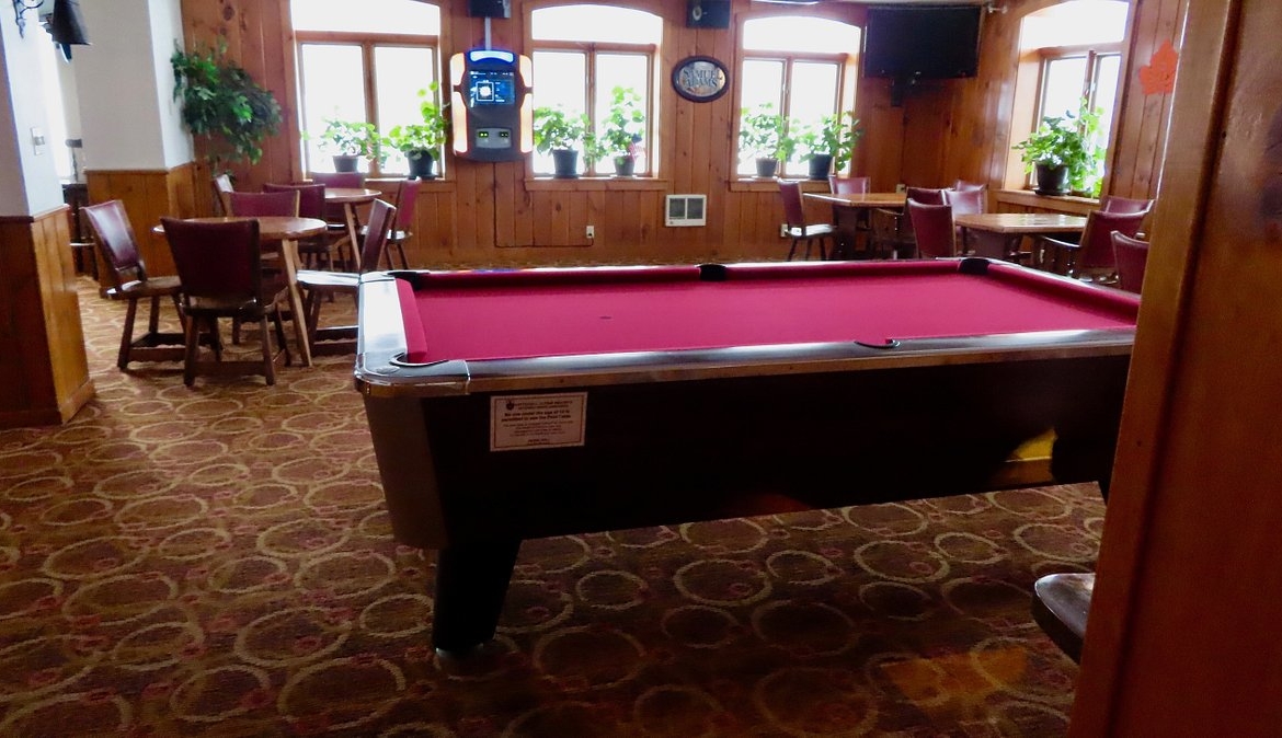 Mittersill Vacation Ownership Resort lounge billiards