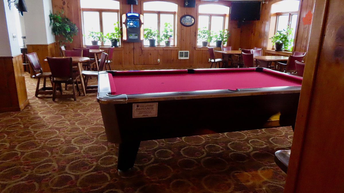 Mittersill Vacation Ownership Resort lounge billiards