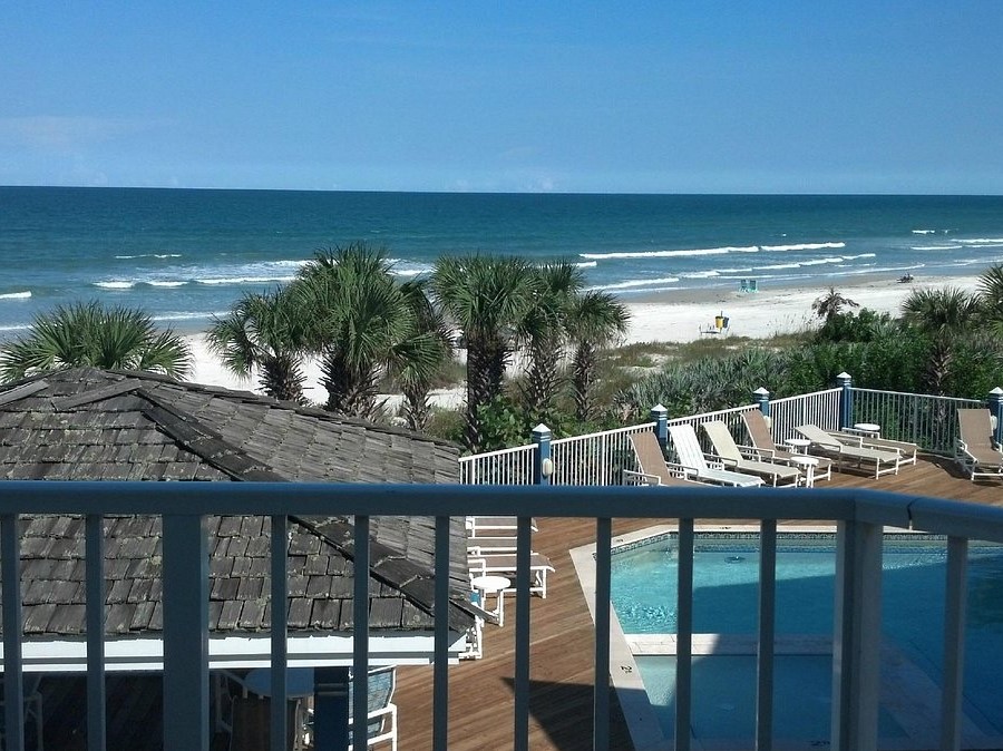 outdoor pools near new smyrna beach