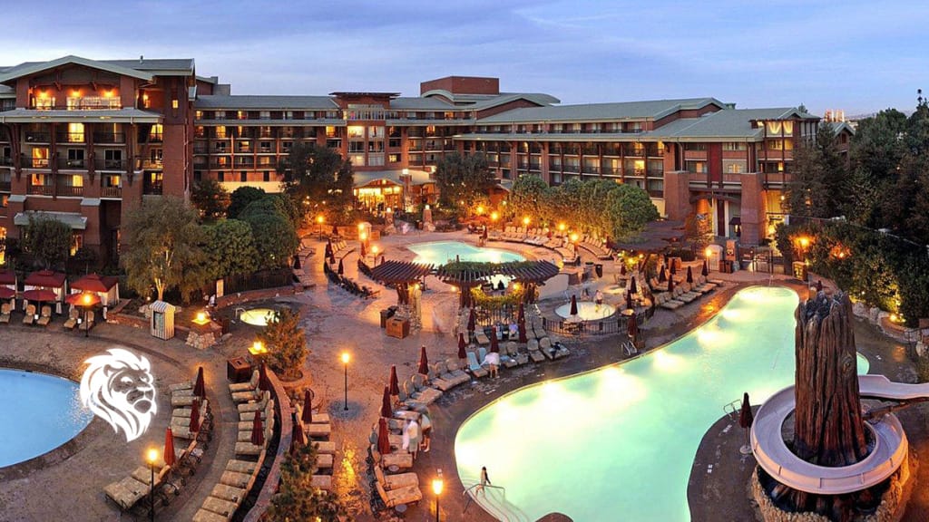 Grand Californian Pool