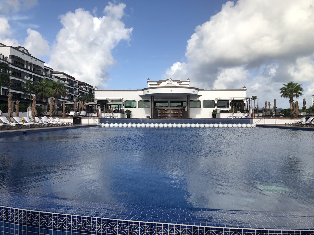 holiday inn club vacations mexico pool