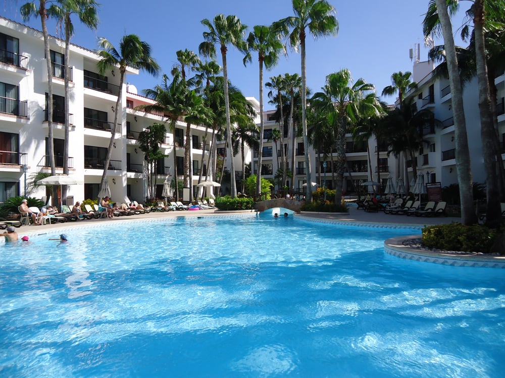 royal resorts properties pool