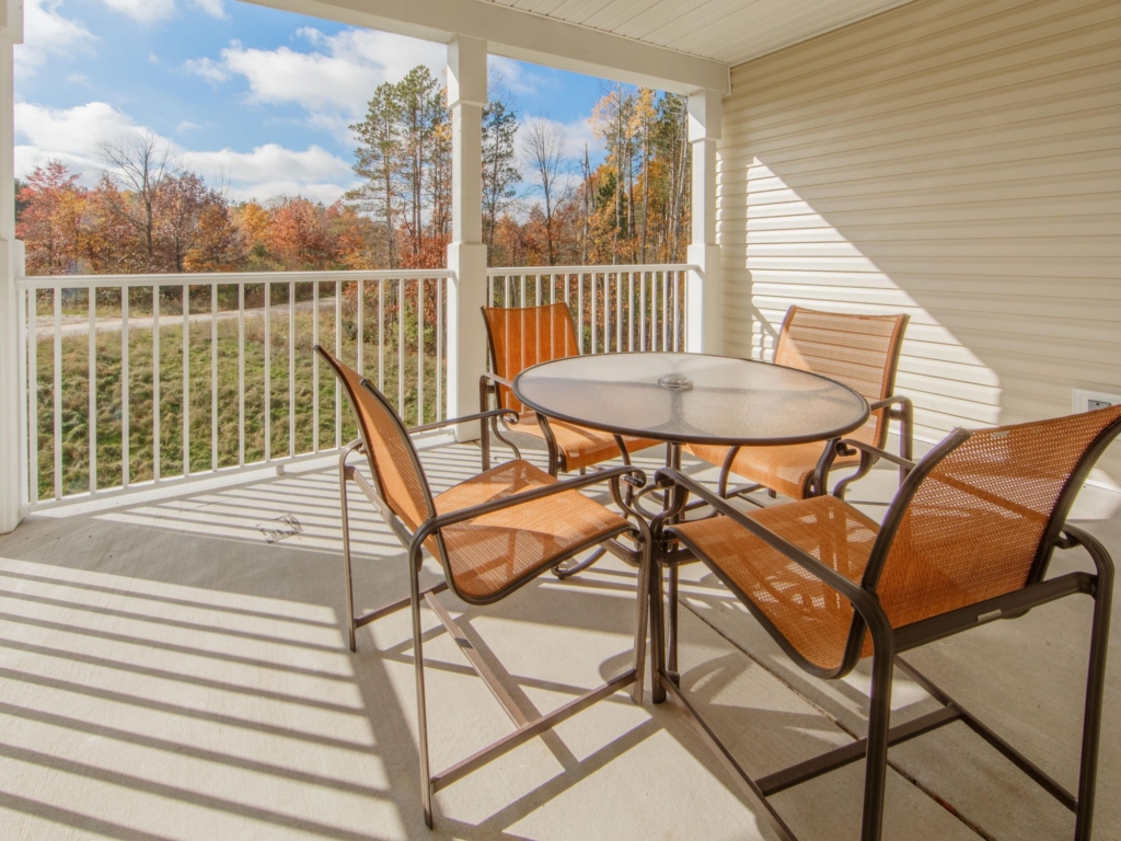 fox river resort balcony