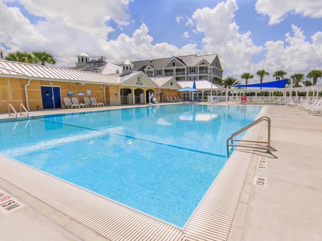 orlando breeze resort pool