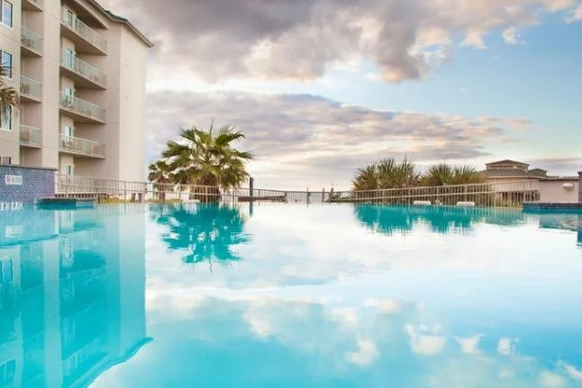 Can't Miss Best Resorts In Texas: Holiday Inn Club Vacations Galveston Beach Resort Pool