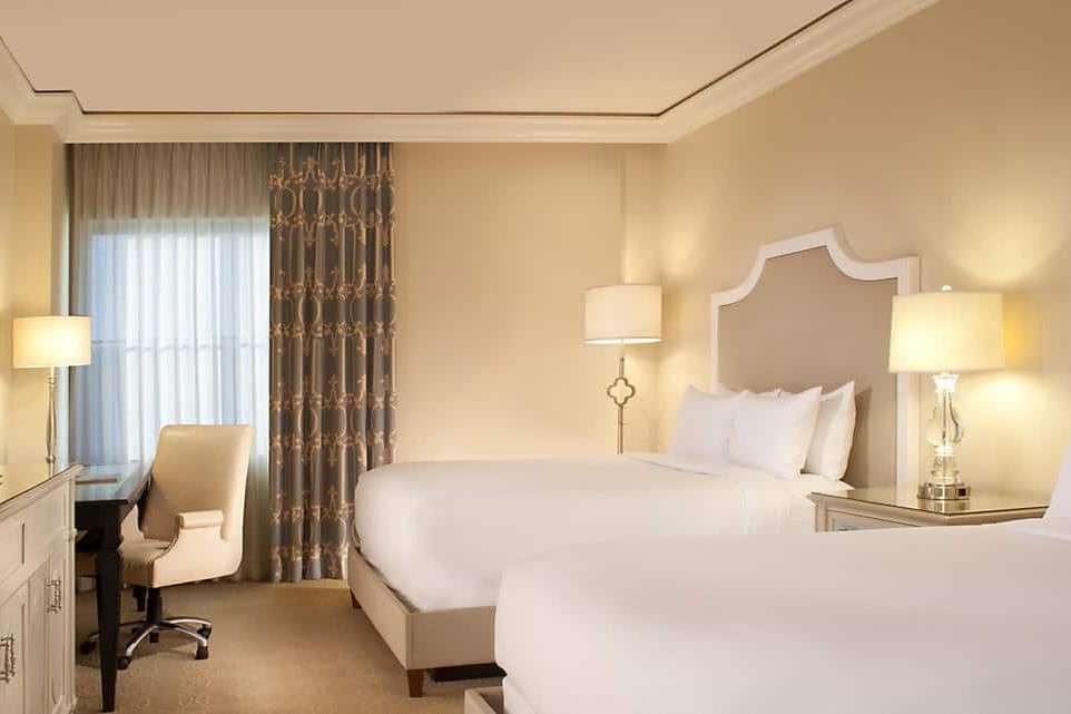 Can't Miss Best Resorts In Texas: Bluegreen Eilan Hotel & Spa Bedroom