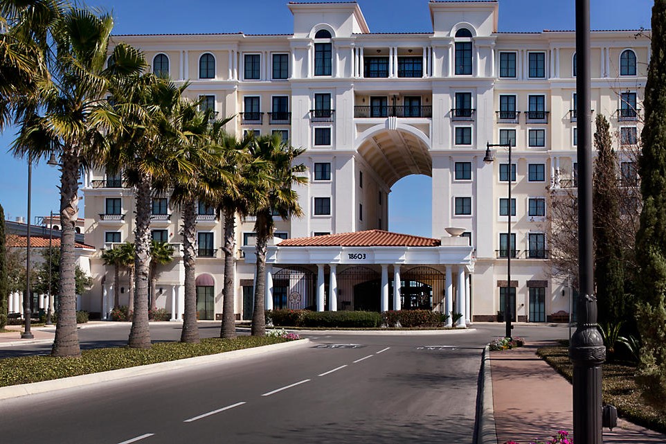 Can't Miss Best Resorts In Texas: Bluegreen Eilan Hotel & Spa Entrance 