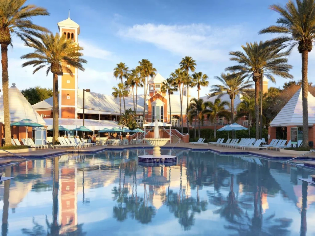 College Students will love the swaying palm trees and easy access to amusement parks