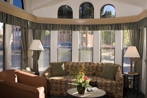 Sedona Pines Resort Living Room