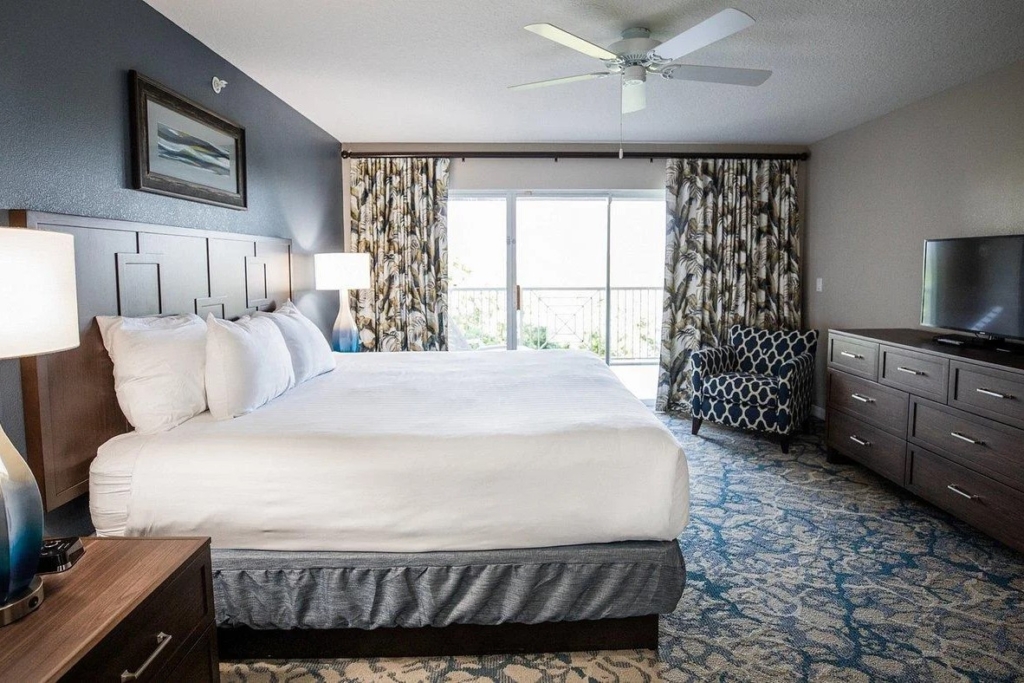 Holiday Inn Club Vacations Cape Canaveral Beach Resort Bedroom