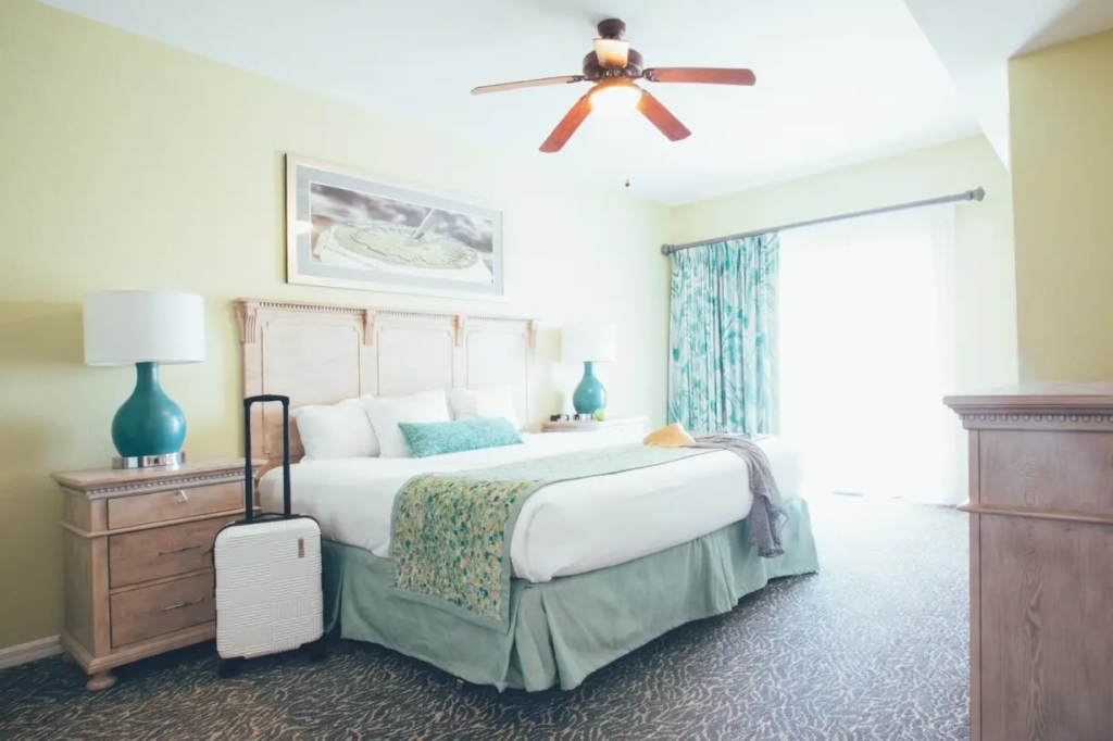 Holiday Inn Orange Lake Resort Bedroom