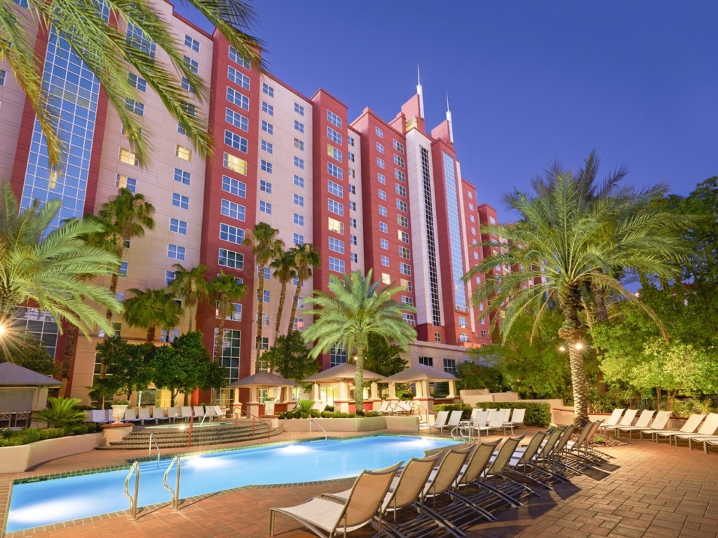 is hilton grand vacations worth it flamingo pool