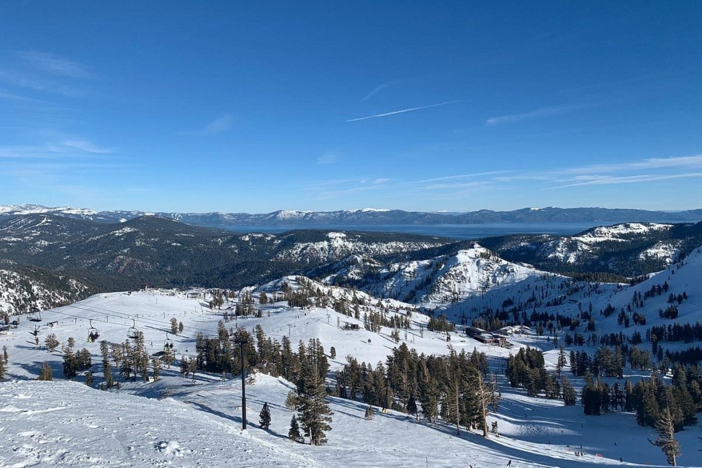 Squaw Valley Skiing