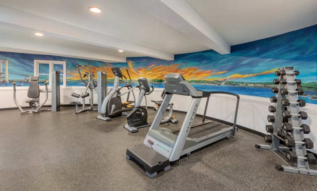Wyndham Bay Voyage Inn Fitness Center