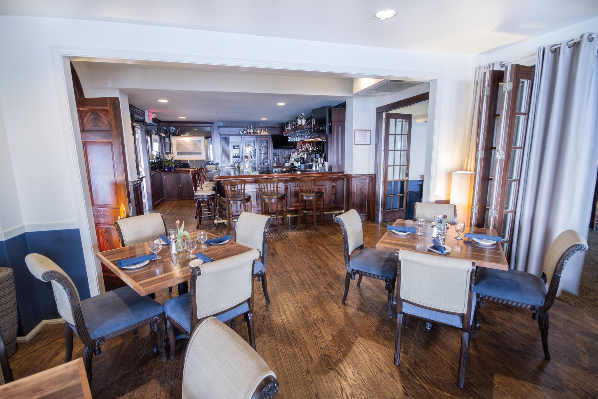 Wyndham Bay Voyage Inn Restaurant and Lounge