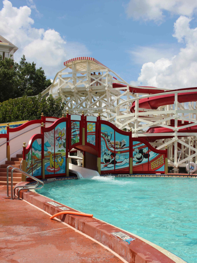 boardwalk-villas-pool-waterslide