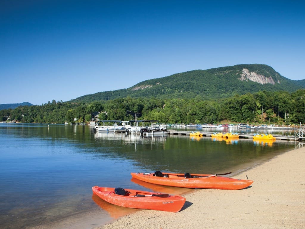 lake at Fairfield Mountains