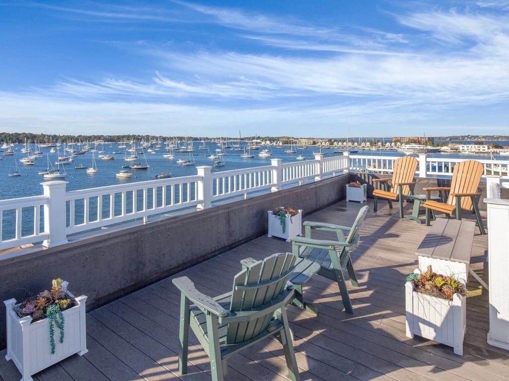 Club Wyndham Inn on Long Wharf sun deck