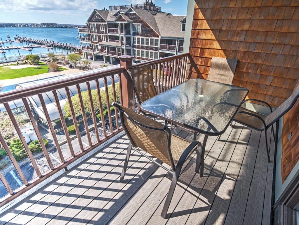 Club Wyndham Newport Onshore balcony