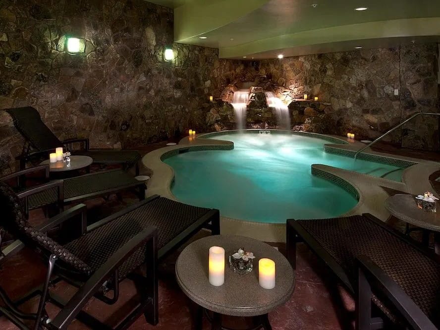 Grand Lodge Peak 7 Spa