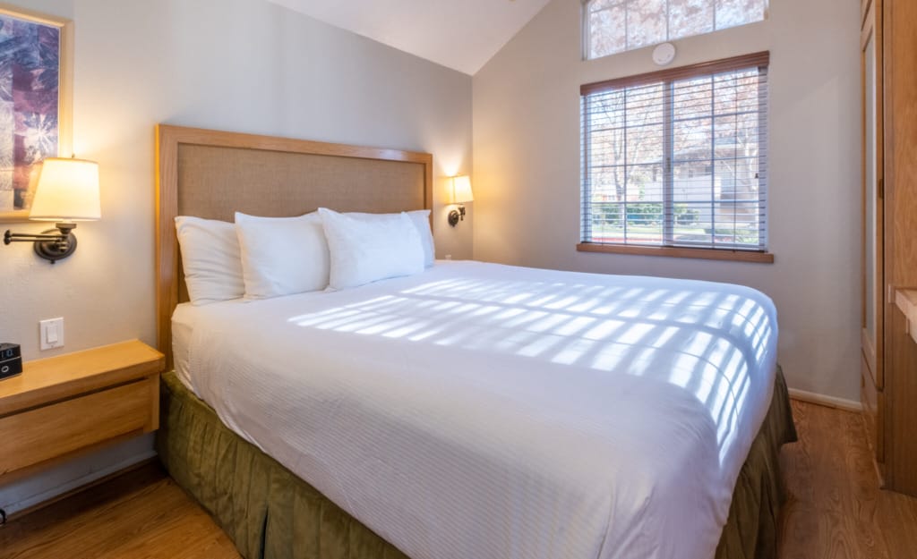 RiverPointe Napa Valley by Grand Pacific Resorts Bedroom