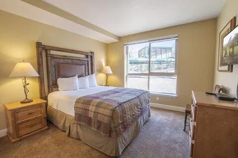 The Mountain Club at Kirkwood bedroom