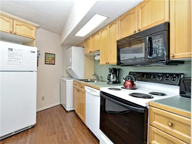 Schooner Cove Villas Kitchen