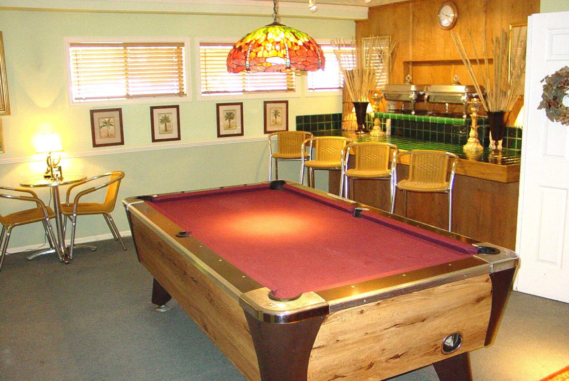 kingsbury-crossing-pool-table
